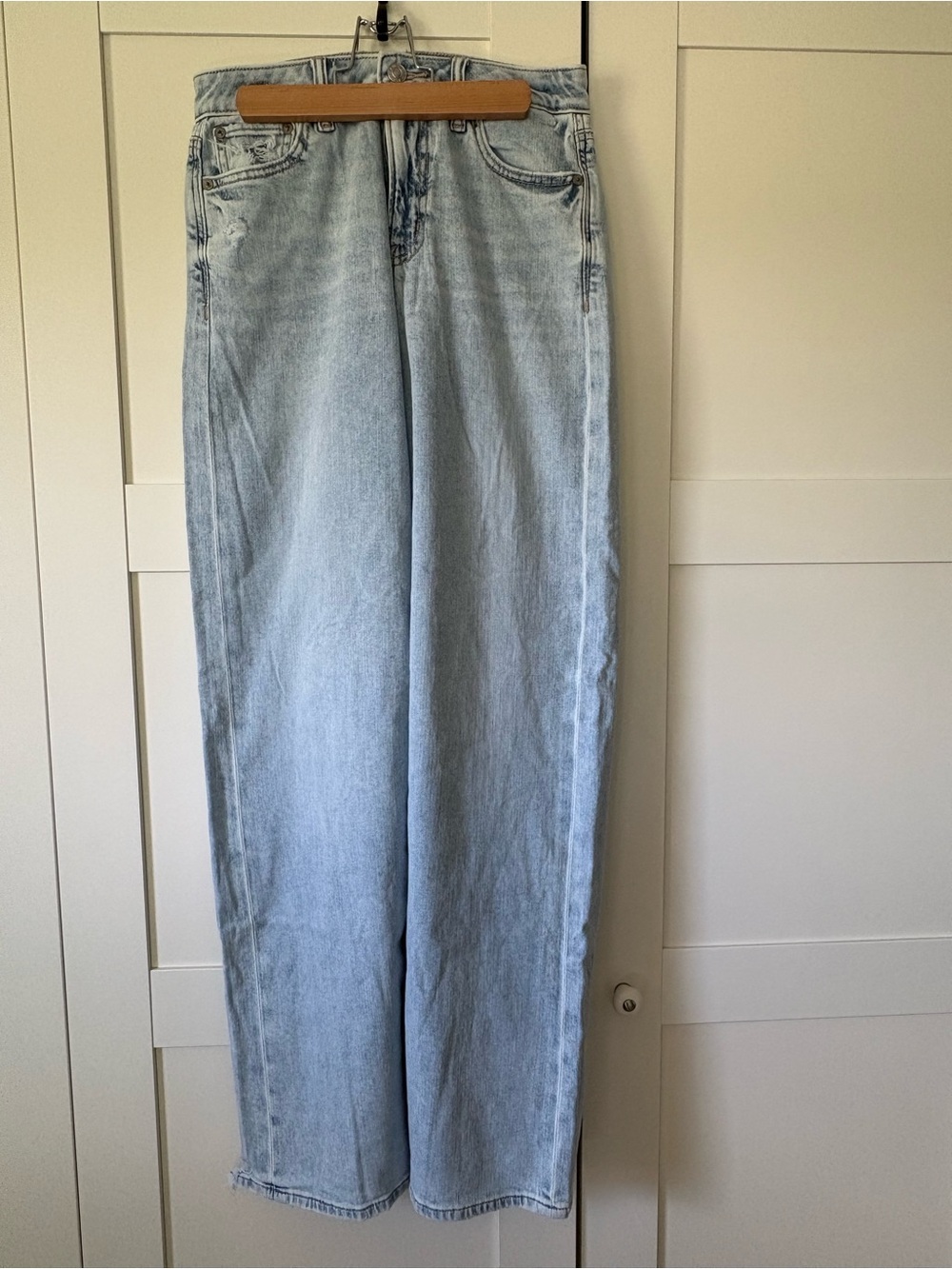 American Eagle Outfitters Light Blue High-Rise Wide Leg Jeans